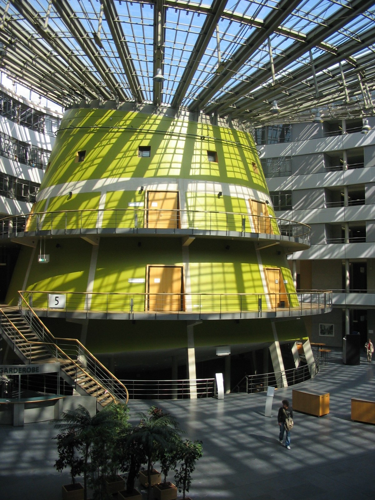 海牙大学大楼.jpg