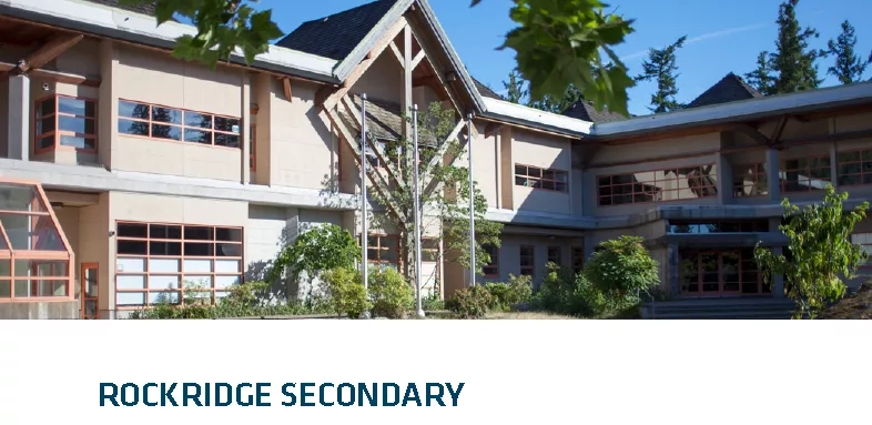 Rockridge中学，这个学校提供8-12年级的课程.webp.jpg